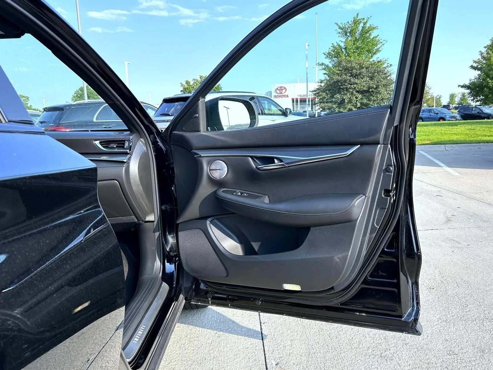 Used 2023 Black INFINITI SPORT image 16