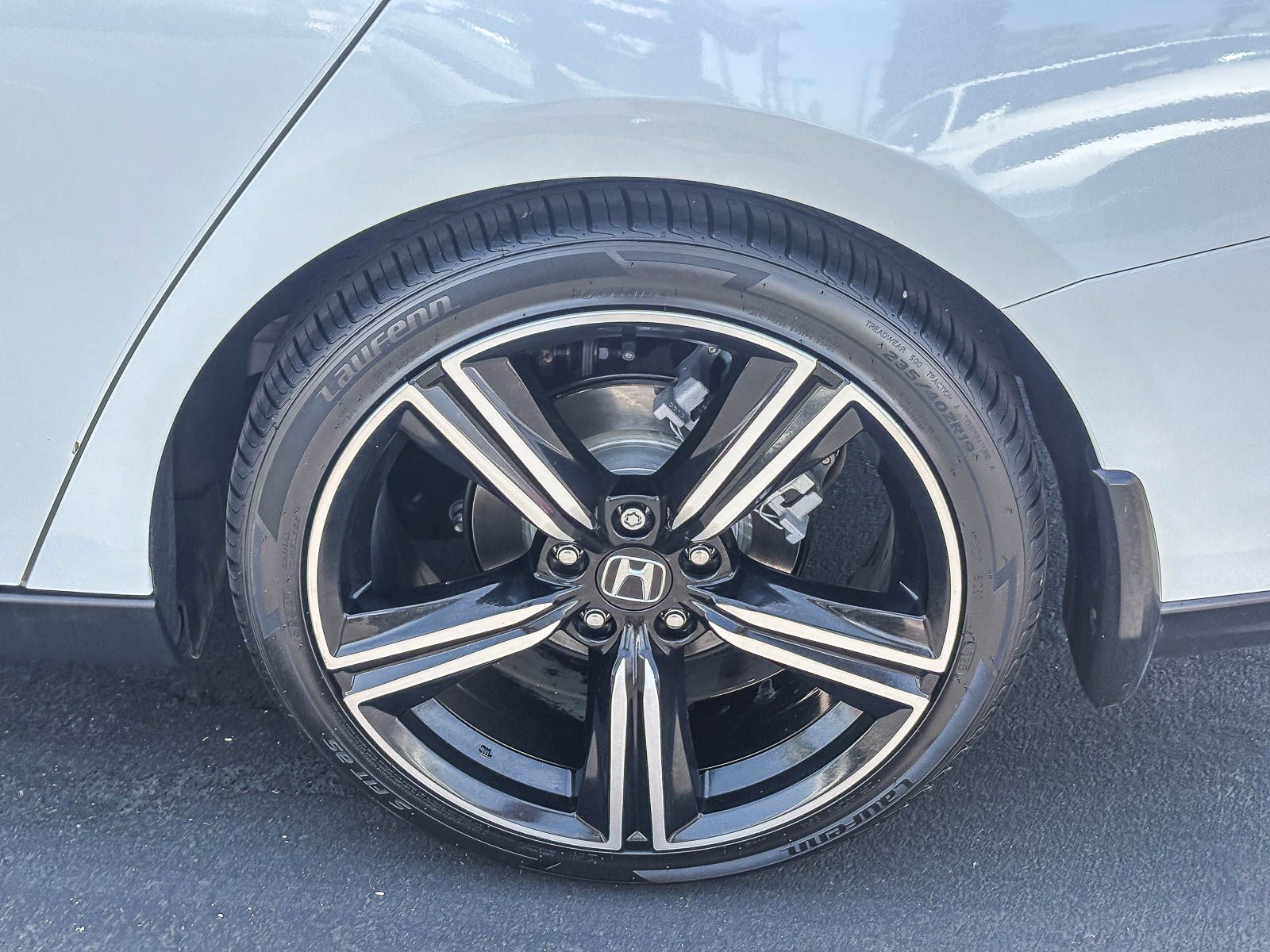 Used 2024  Honda Sport image 11