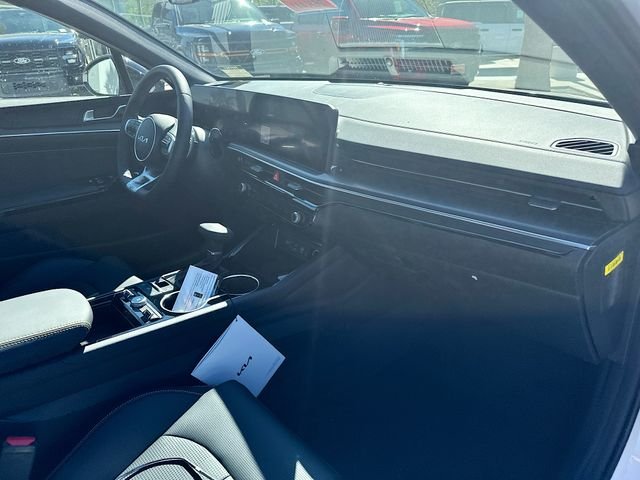New 2026 Snow White Pearl Kia GT image 30