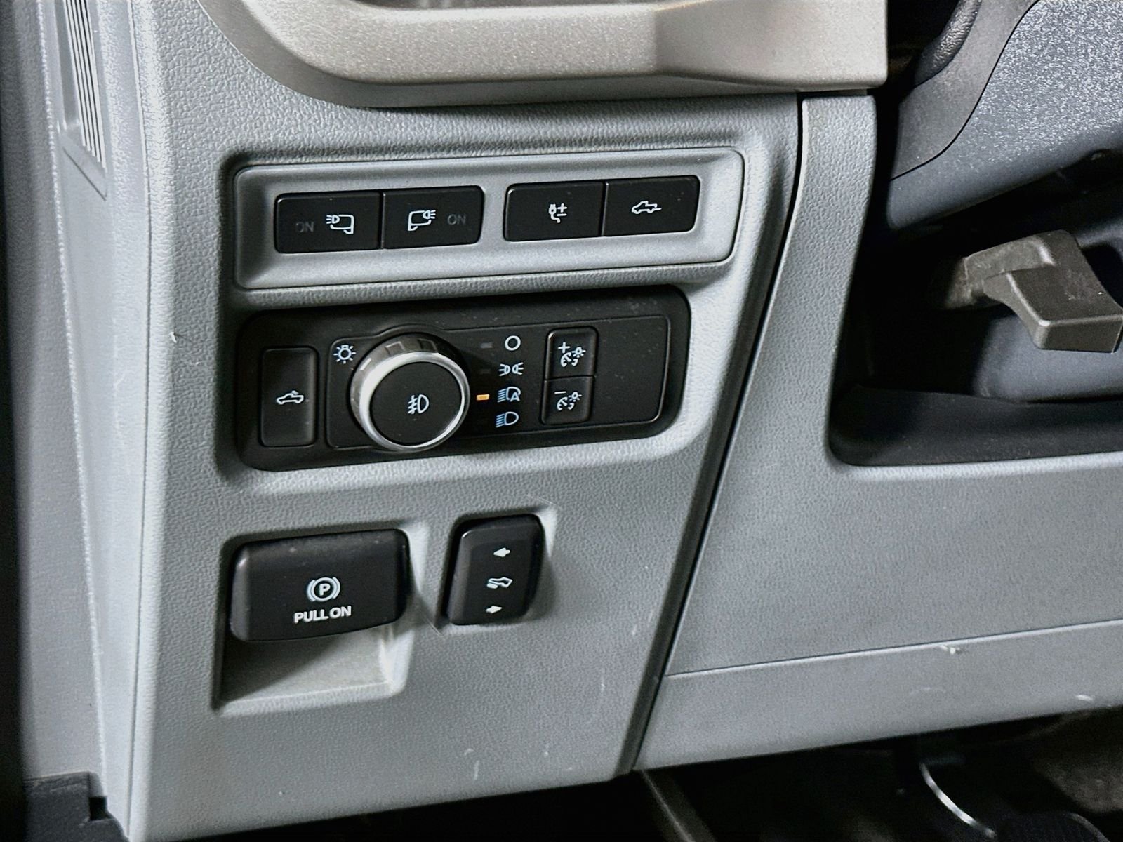 Used 2021 Gray Metallic Ford XLT image 10