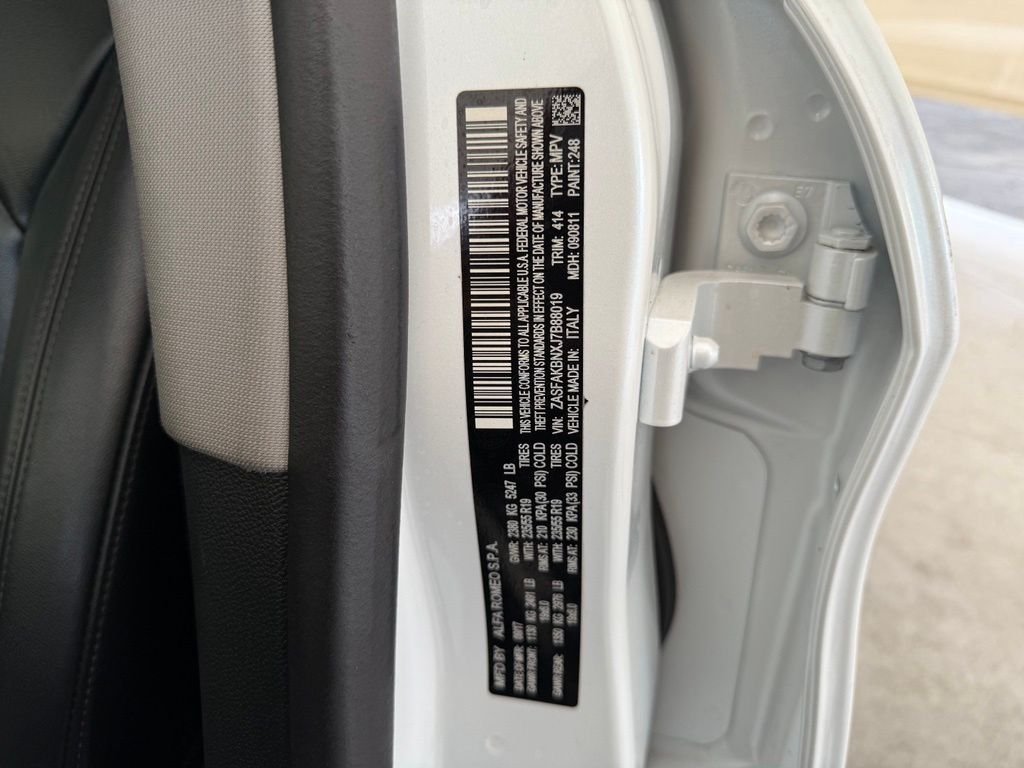 Used 2018 White Alfa Romeo Ti image 46