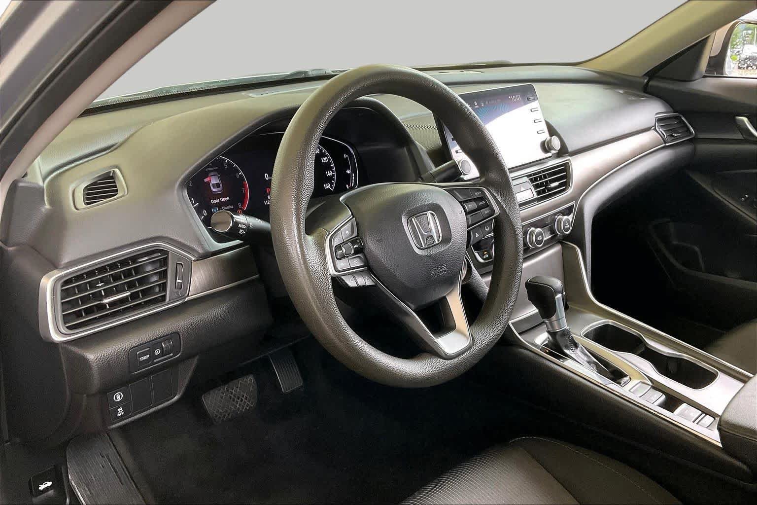 Used 2021 Lunar Silver Metallic Honda LX image 15
