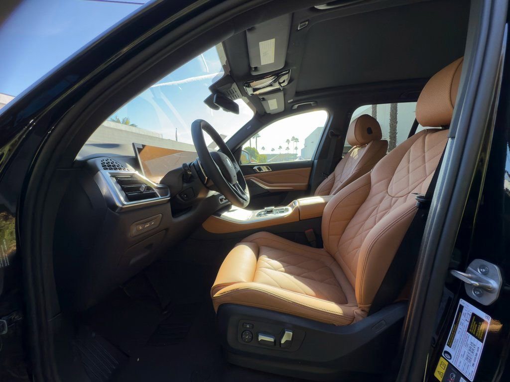 2026 BMW X5 50e - Photo 9
