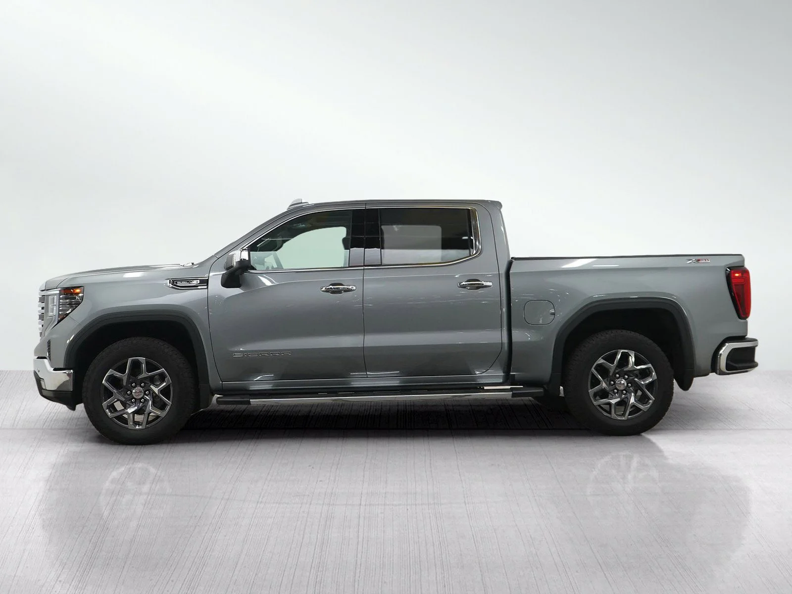 Used 2026 GMC Sierra 1500 SLT with VIN 1GTUUDED8TZ165917 for sale in Bloomington, Minnesota