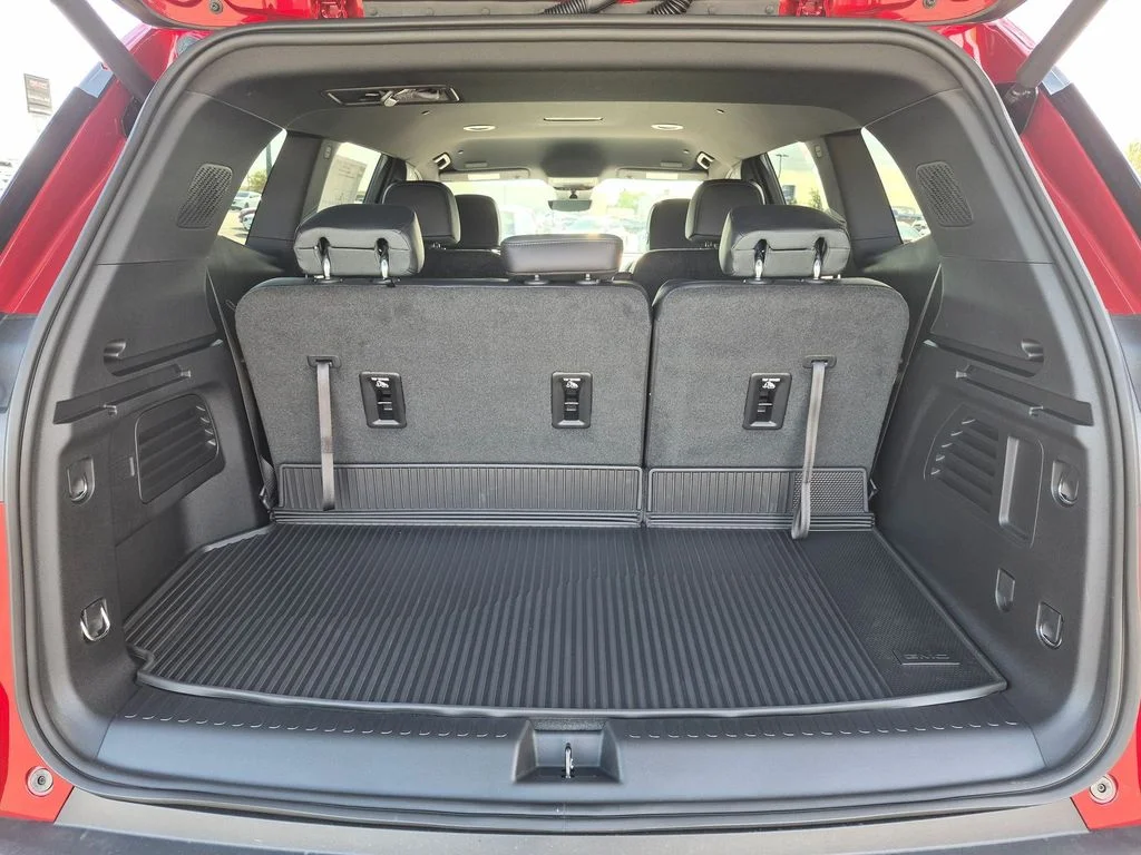 2027 GMC Acadia AT4 - Photo 6