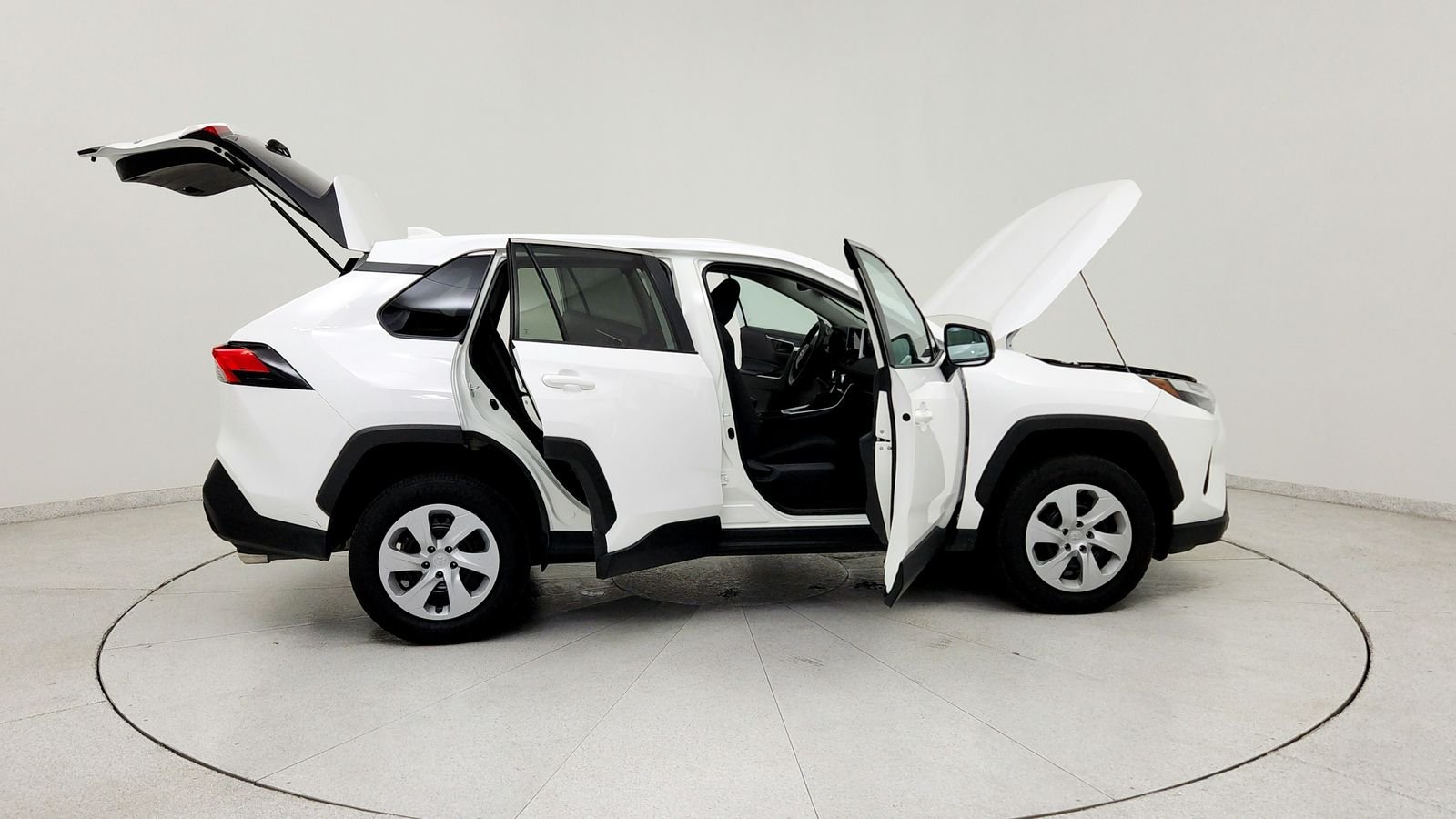 Used 2025 White Toyota LE image 14