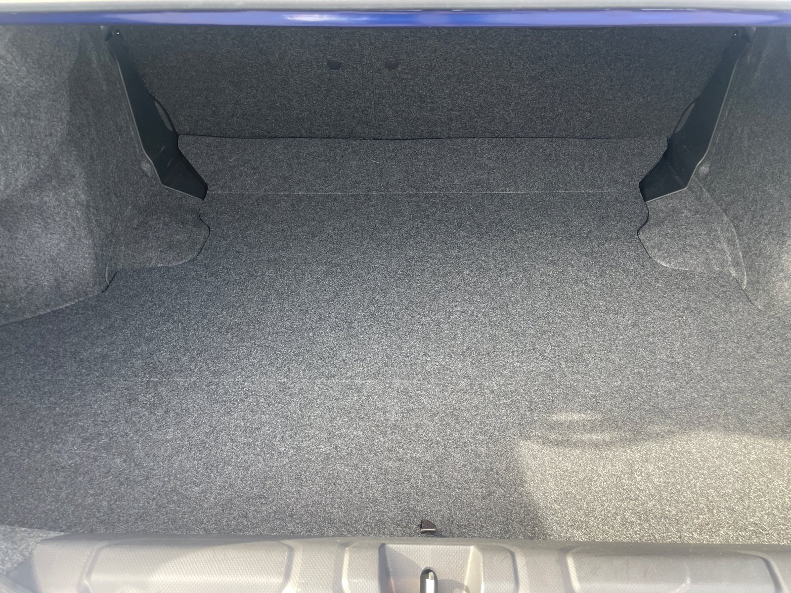 Used 2022 Sapphire Blue Subaru Premium image 23
