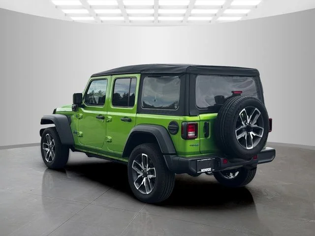 Certified Used 2025  Jeep Sport S 4xe image 5