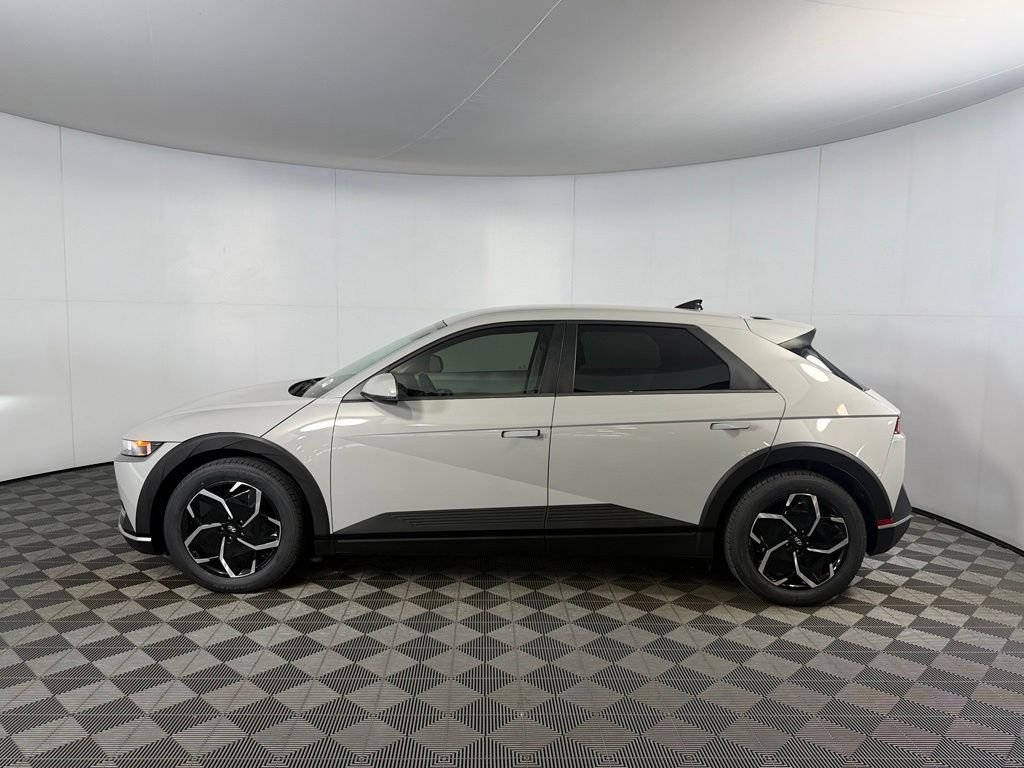 Certified Used 2024 Gray Hyundai SEL image 10