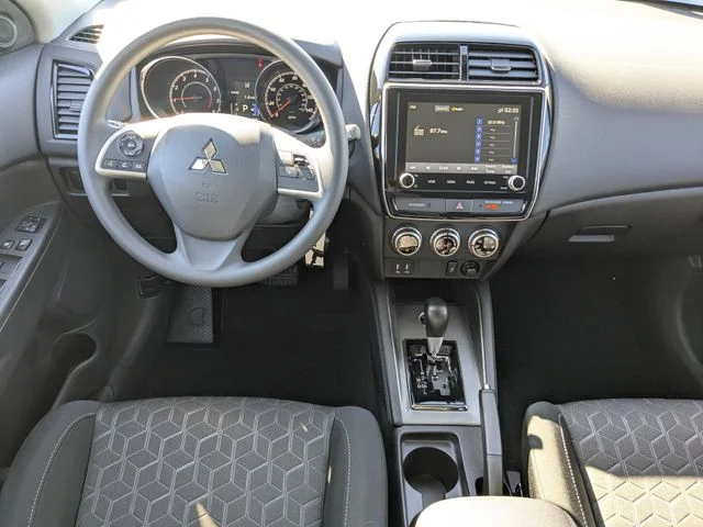 New 2026 White Mitsubishi ES image 15