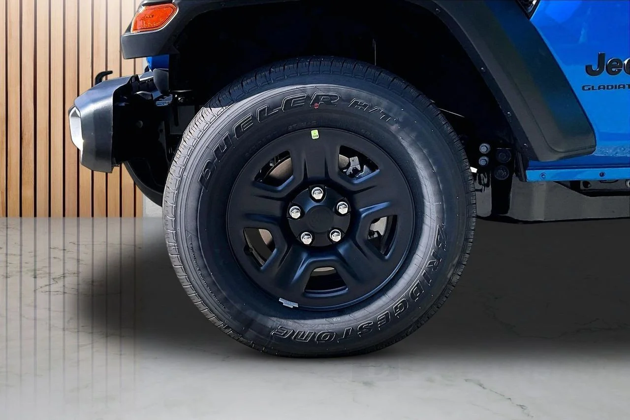 New 2026 Hydro Blue Pearl-Coat Exterior Paint Jeep Sport image 30