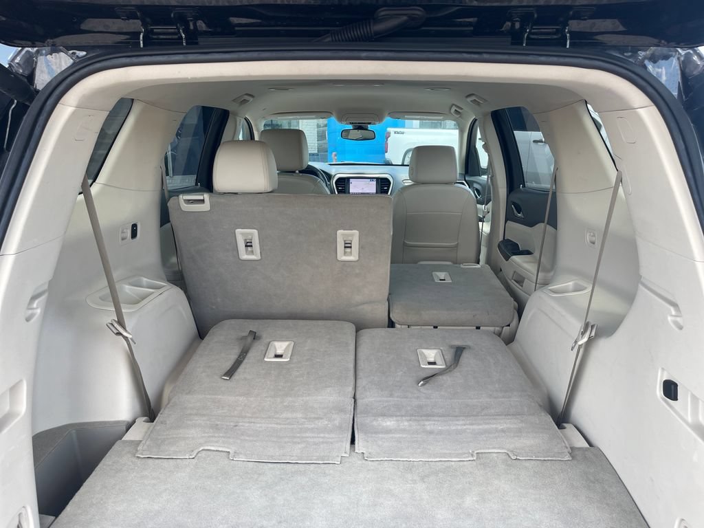 2023 GMC Acadia Denali - Photo 26