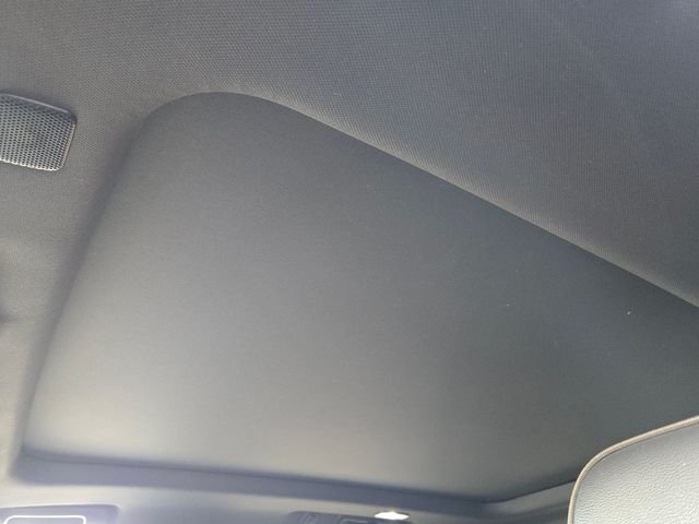 Used 2022 White Chevrolet RST image 7