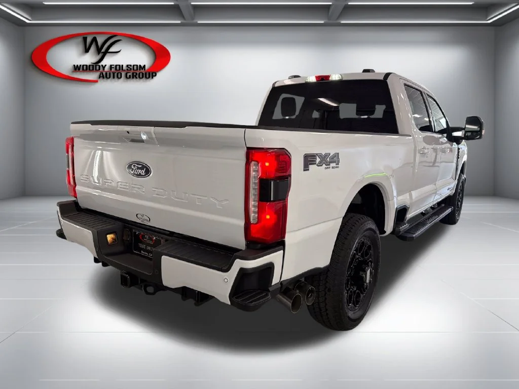 New 2027 Oxford White Ford F-250® Lariat® image 6