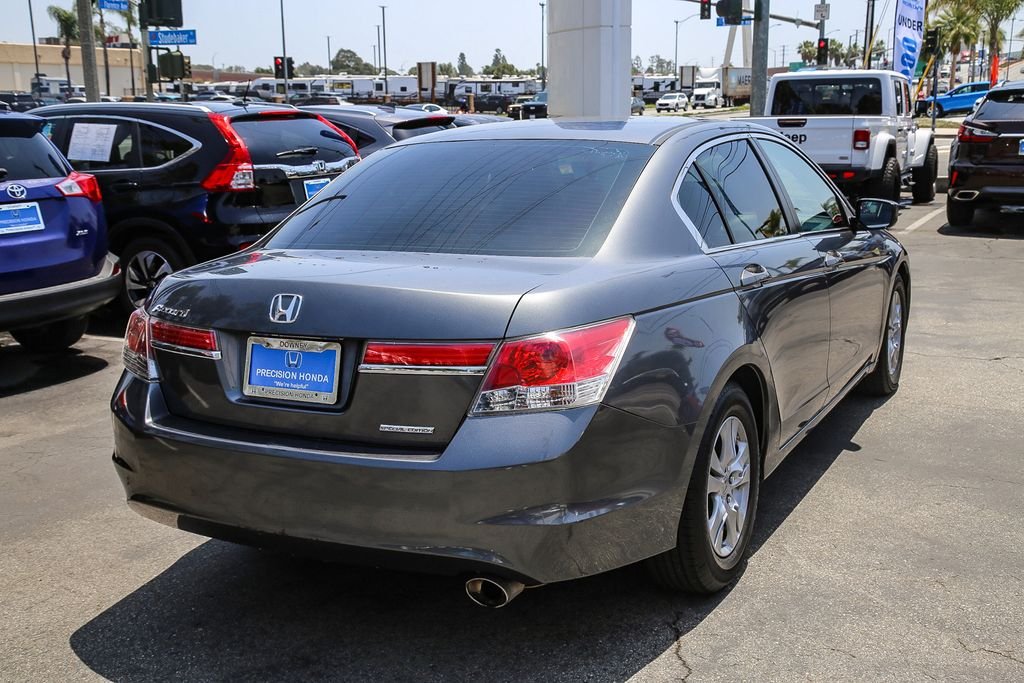 Used 2012 Polished Metal Metallic Honda SE image 6