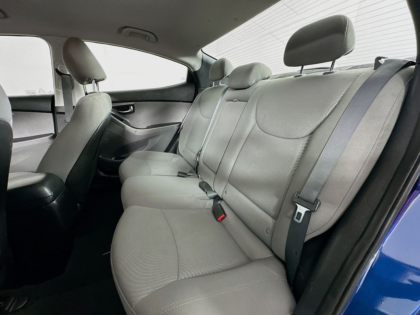 Used 2016 Lakeside Blue Hyundai SE image 22