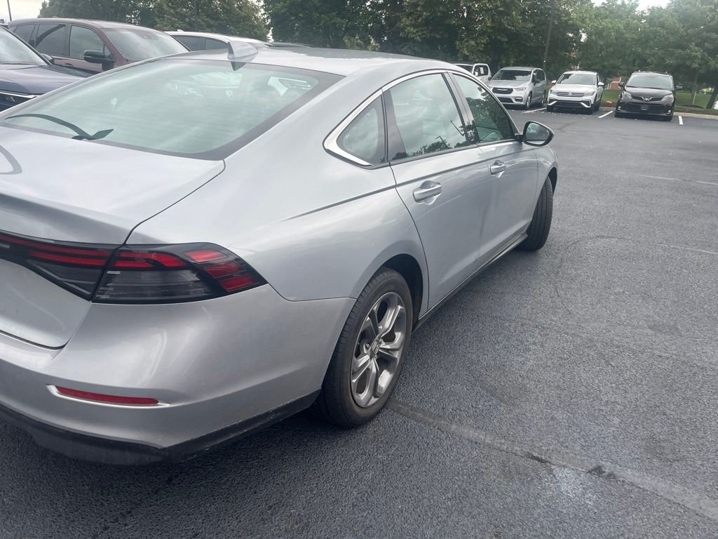 Certified Used 2024 Solar Silver Metallic Honda EX image 7