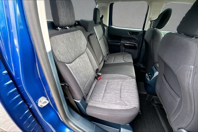 Used 2023 Blue Ford XLT image 25