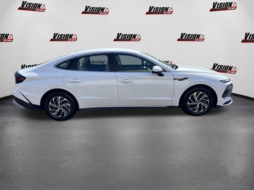 New 2026 White Hyundai Blue image 6