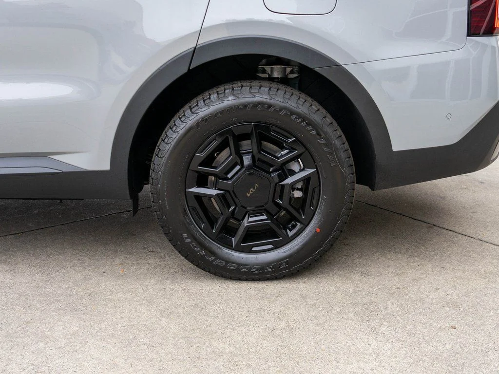 New 2026 Wolf Gray Kia X-Pro SX Prestige AWD image 32