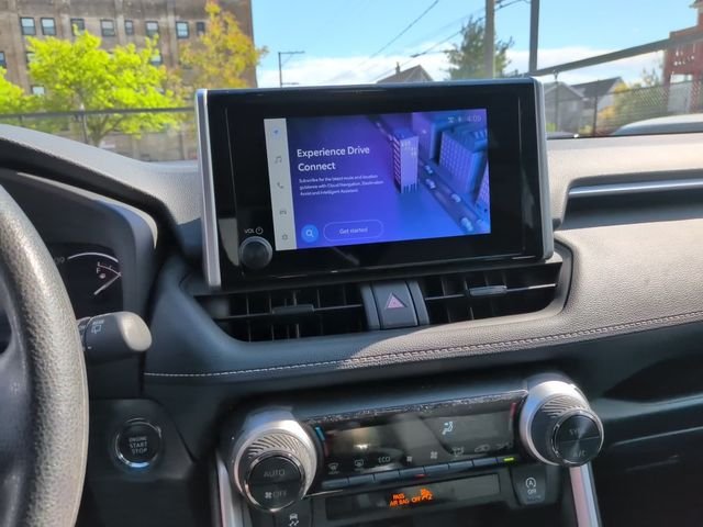 Used 2025 Silver Toyota XLE image 18