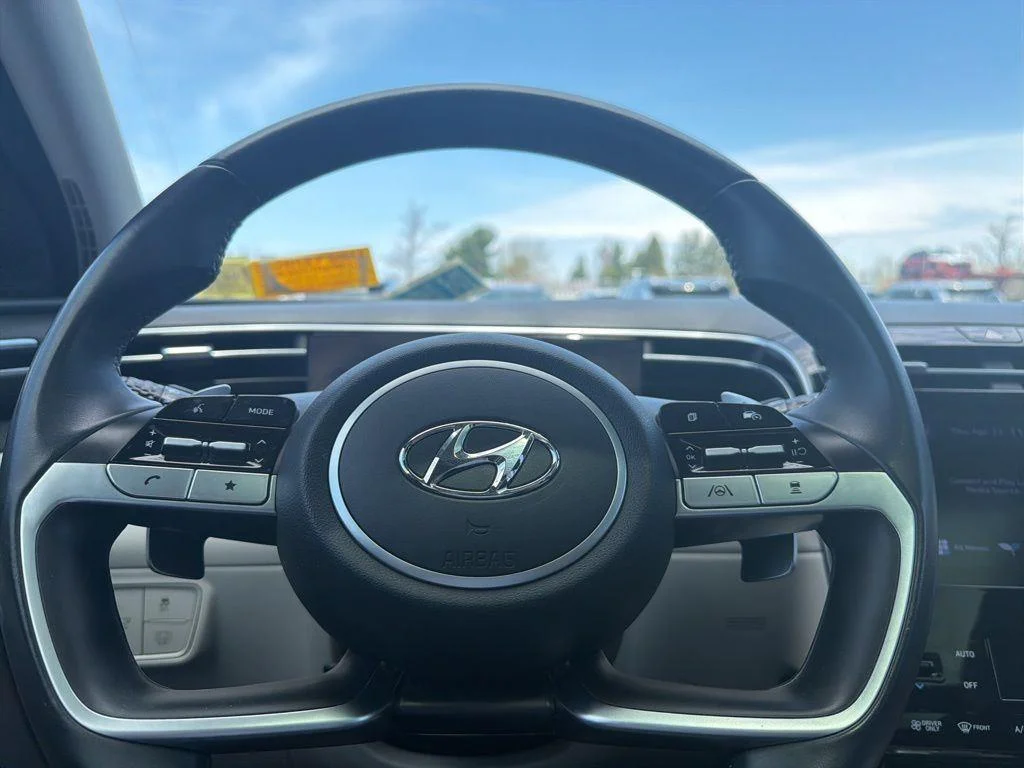 Used 2022 Deep Sea Hyundai SEL Convenience image 9