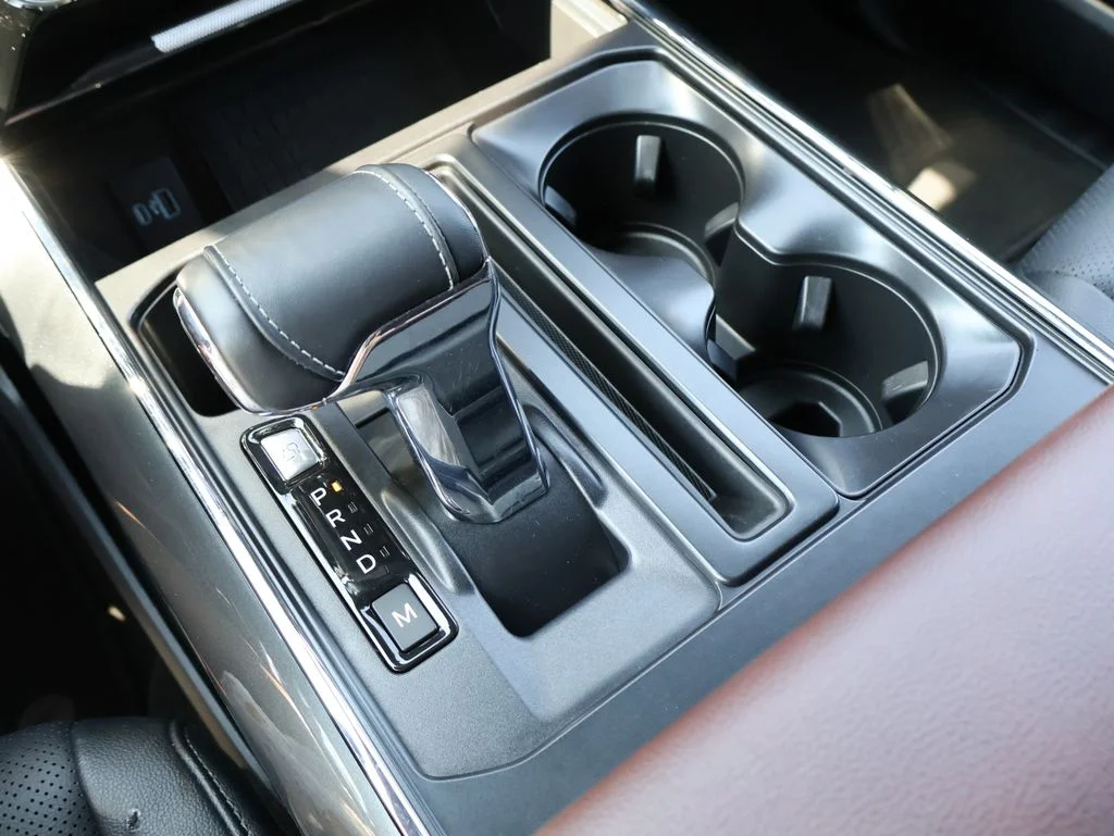Used 2022 Silver Ford Lariat image 39