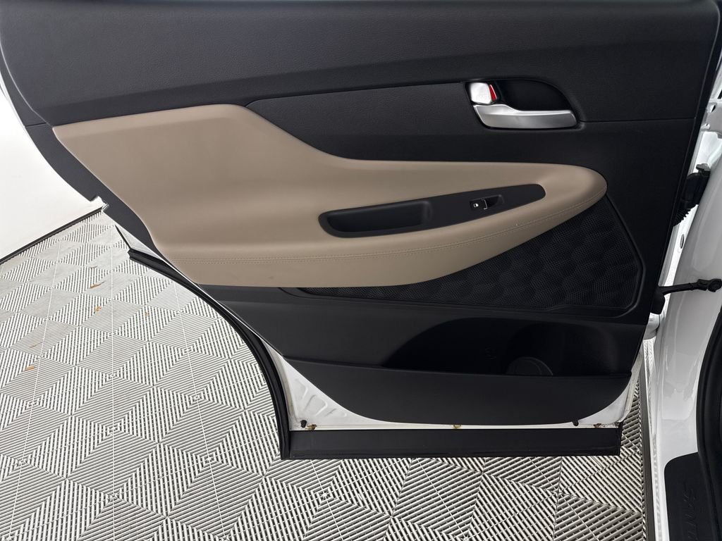 2023 Hyundai Santa Fe SE - Photo 14