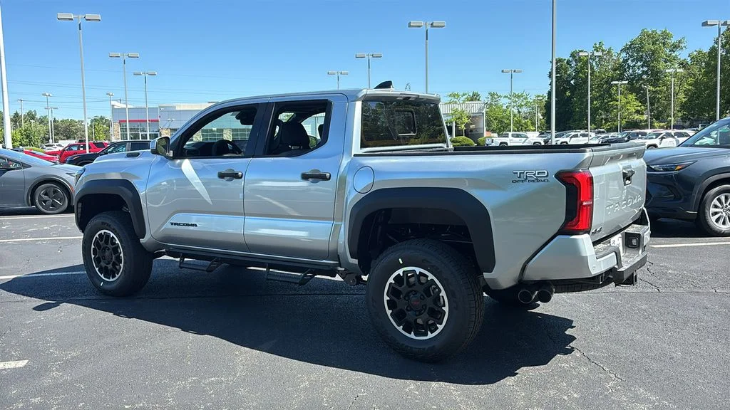 2026 Toyota Tacoma TRD Off Road - Photo 6