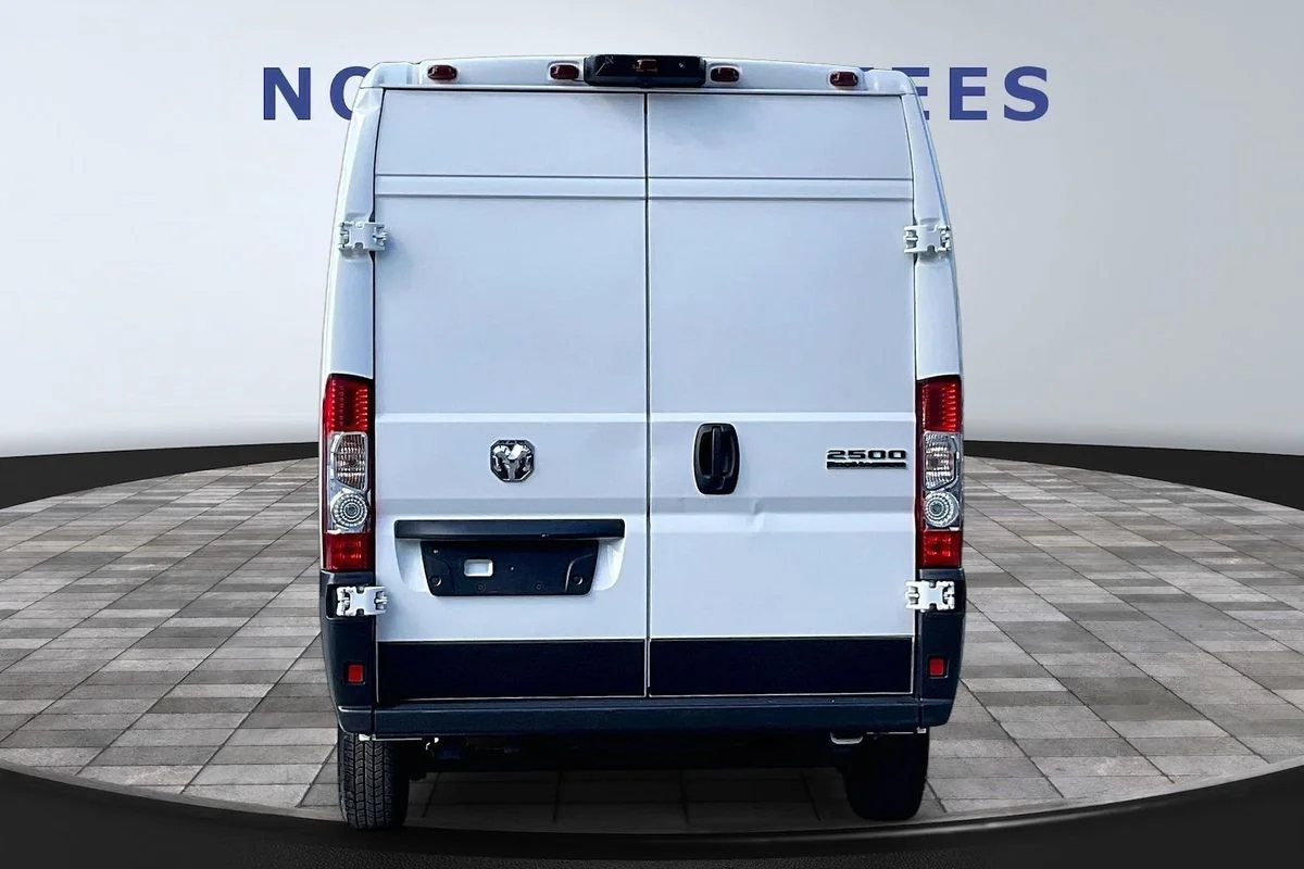 Used 2024  Ram Cargo Van Tradesman High Roof 159" WB w/Pass image 5