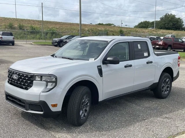 New 2026 White Ford XLT image 7
