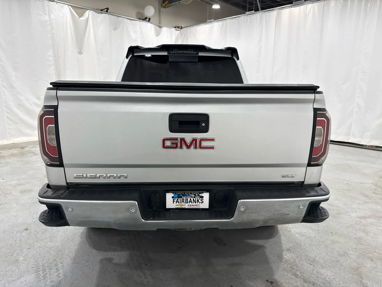 Used 2018 QUICKSILVER METALLIC GMC SLT image 3