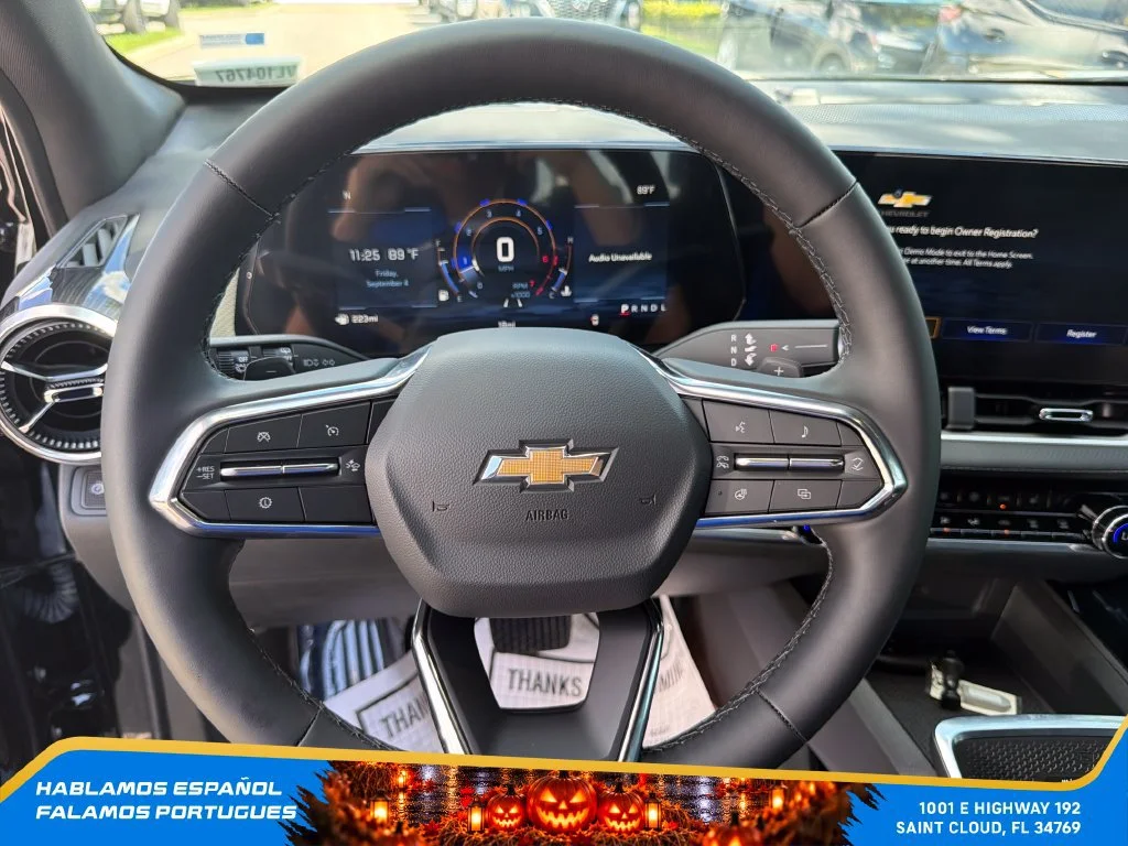New 2027 Mosaic Black Metallic Chevrolet LT image 17