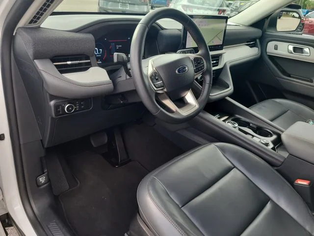 Used 2025 White Ford Active image 21