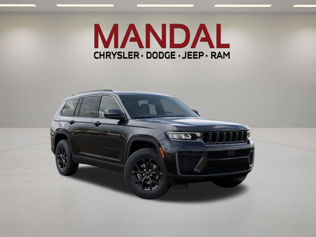 New 2026 Diamond Black Crystal Pearl-Coat Exterior Paint Jeep Laredo image 5