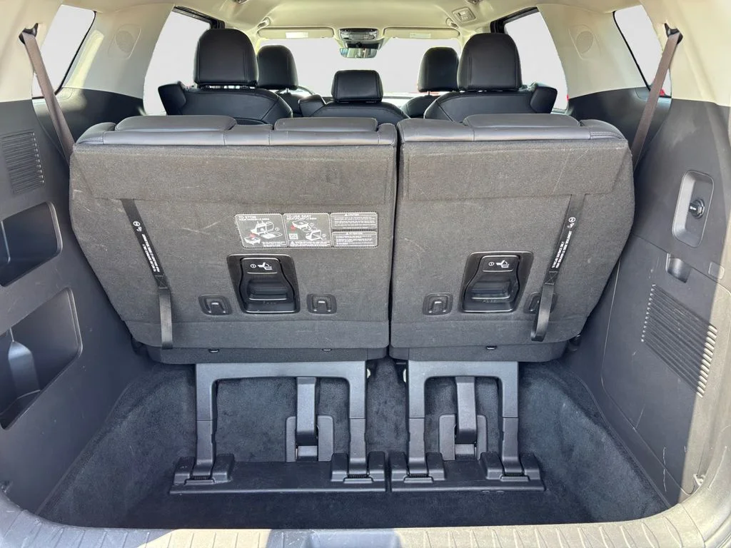 Used 2025 Blue Kia LXS image 48
