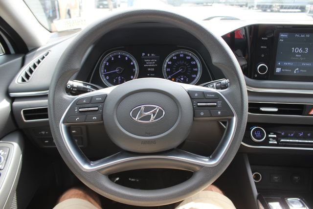Used 2020 Gray Hyundai SEL image 12