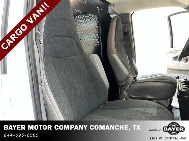 2023 GMC Savana Cargo Work Van - Photo 29
