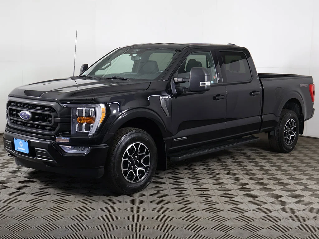 Used 2022 Agate Black Metallic Ford XLT image 10