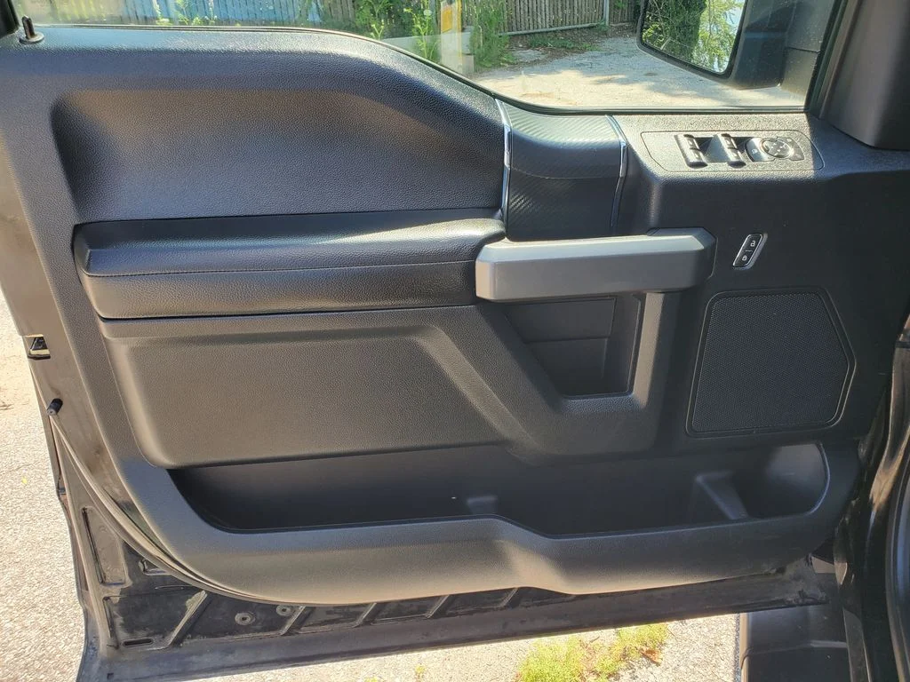 Used 2018 Black Ford  image 22