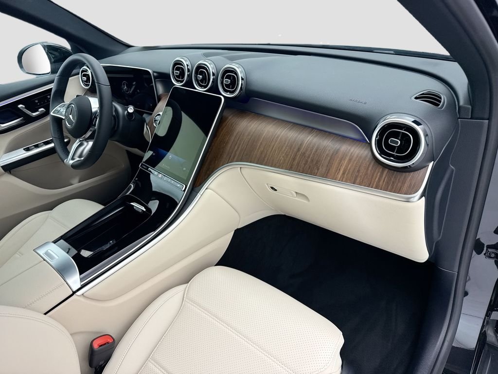 New 2026 Obsidian Black Metallic Mercedes-Benz GLC 300 image 15