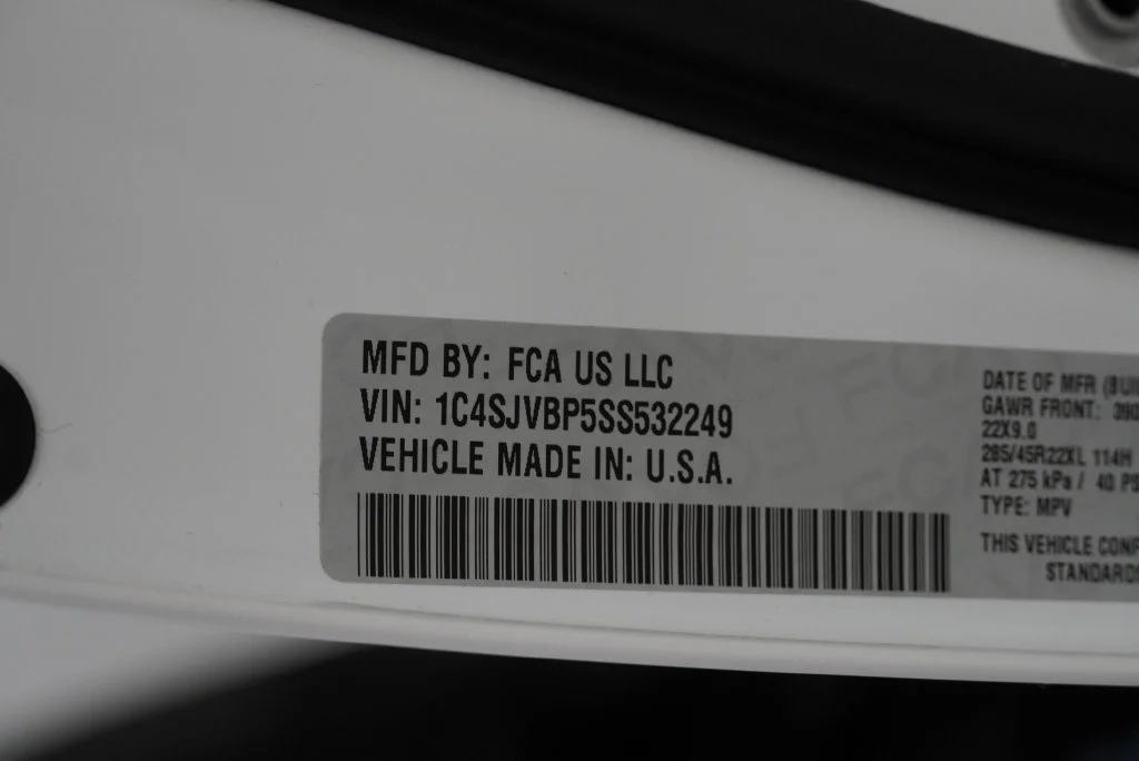Used 2025 White Jeep Series II image 47