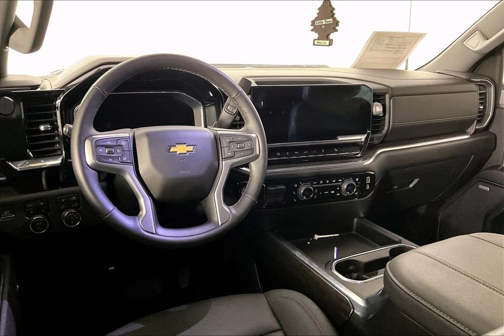 Used 2024 Gray Chevrolet LTZ image 4