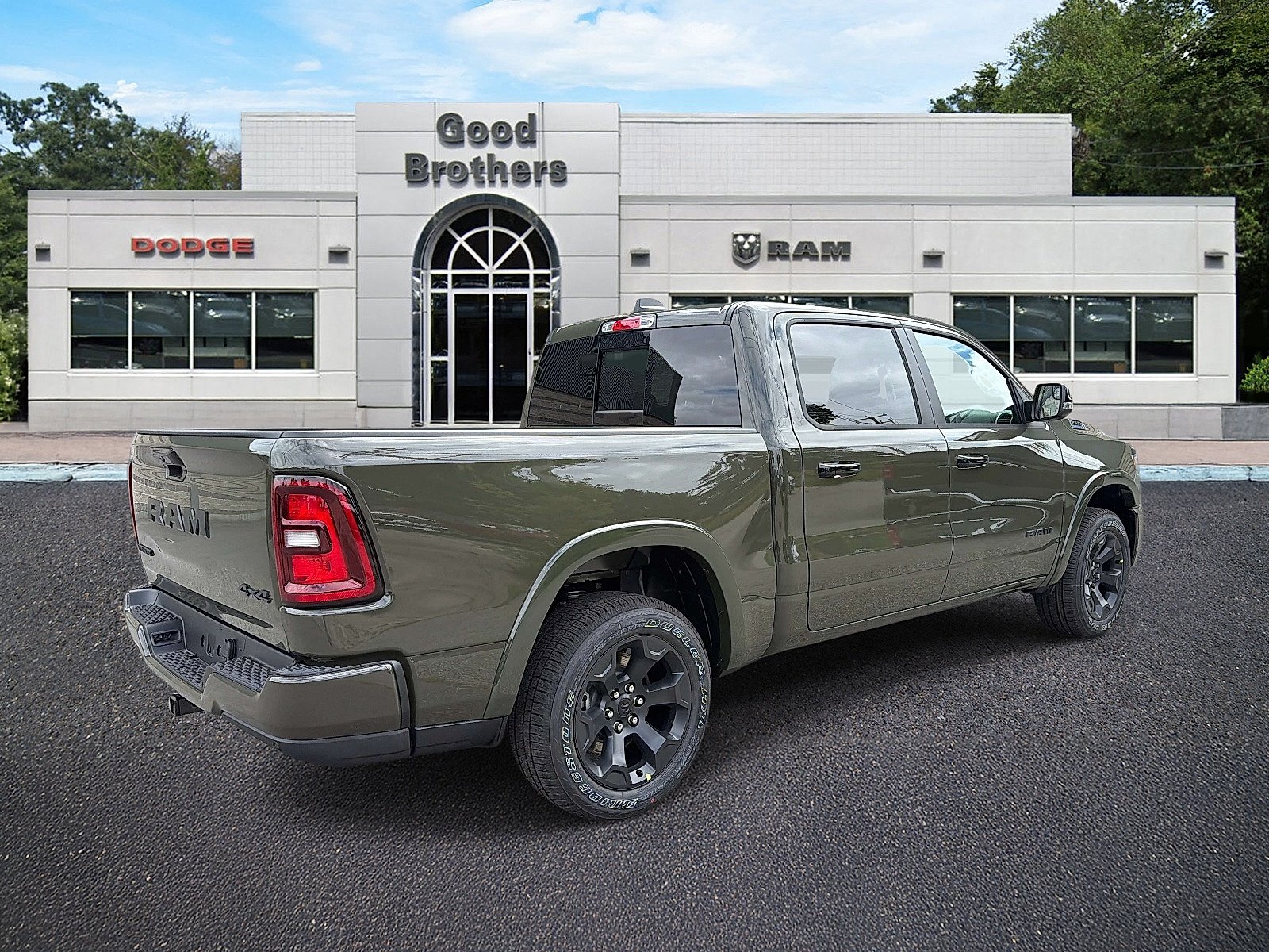 New 2027 Tank Exterior Paint RAM Big Horn Crew Cab 4x4 5
