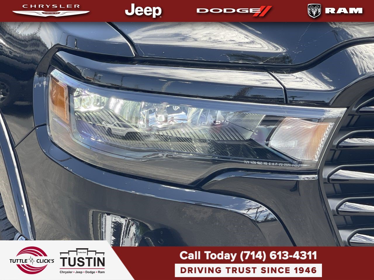 New 2026 Diamond Black Crystal Pearl-Coat Exterior Paint RAM Laramie image 7