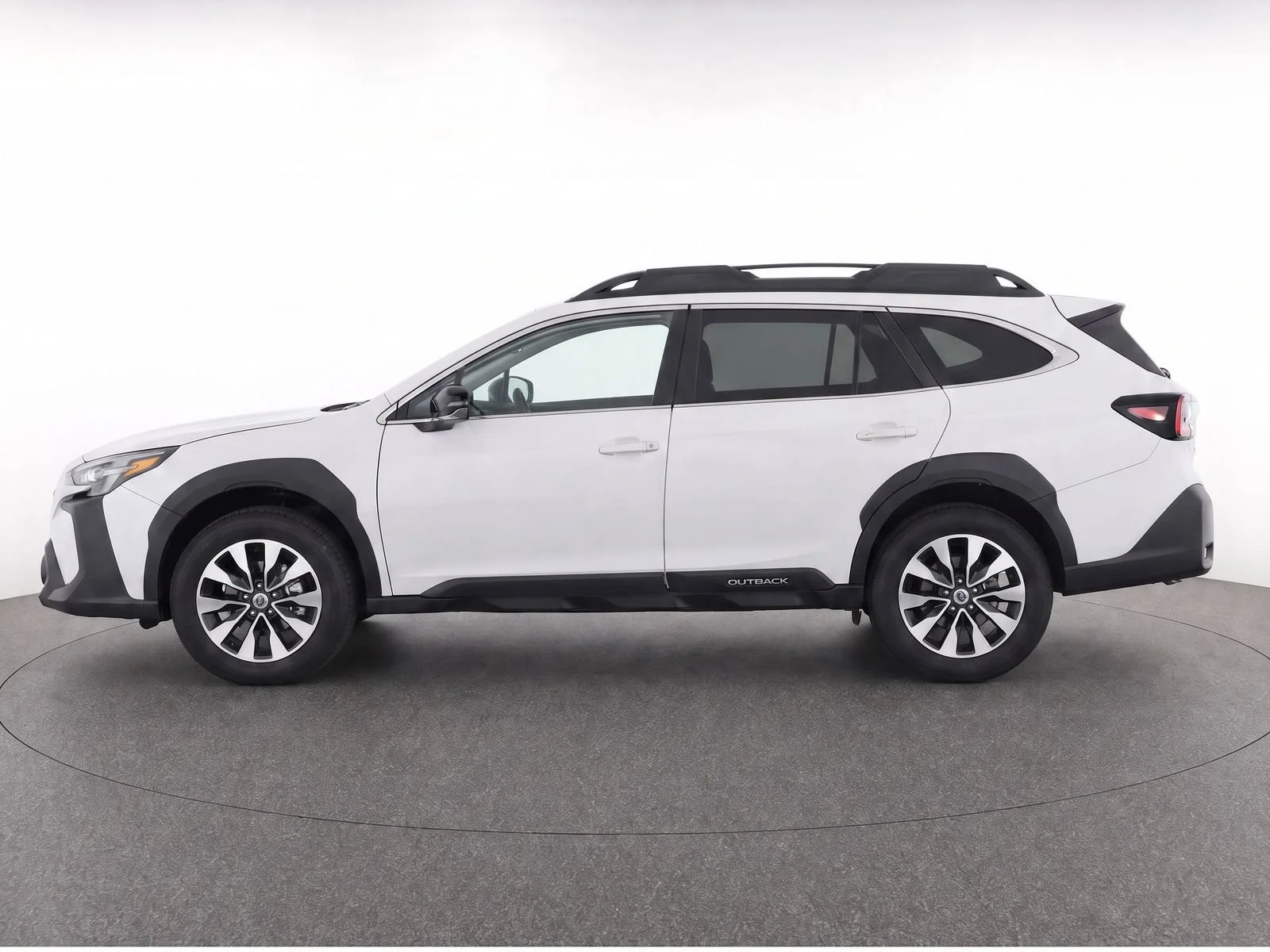 Used 2023 Crystal White Pearl Subaru Limited image 7