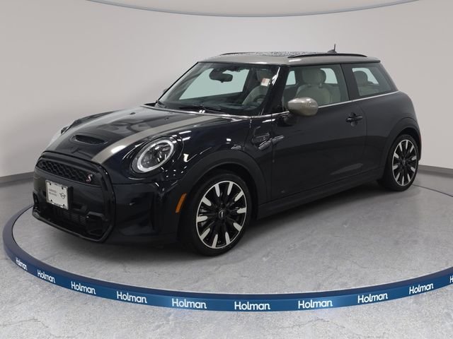 2024 MINI Hardtop Cooper S's photo