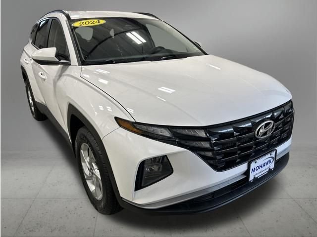 Used 2024 White Pearl Hyundai SEL image 8