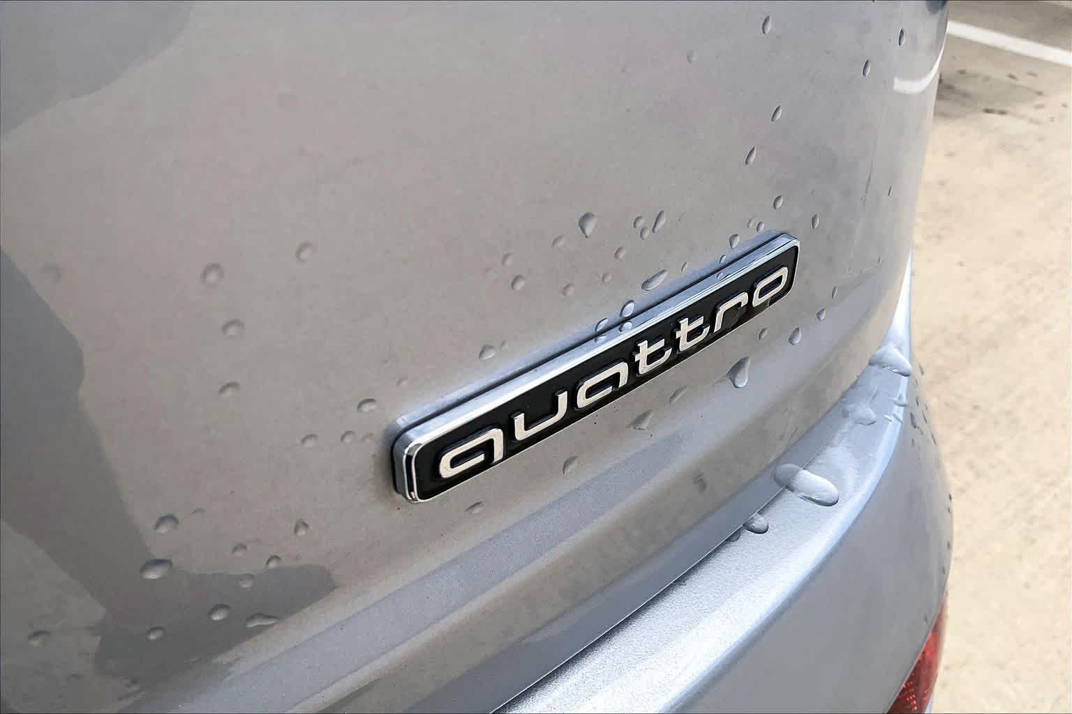 Used 2018 Florett Silver Metallic Audi Premium Plus image 10