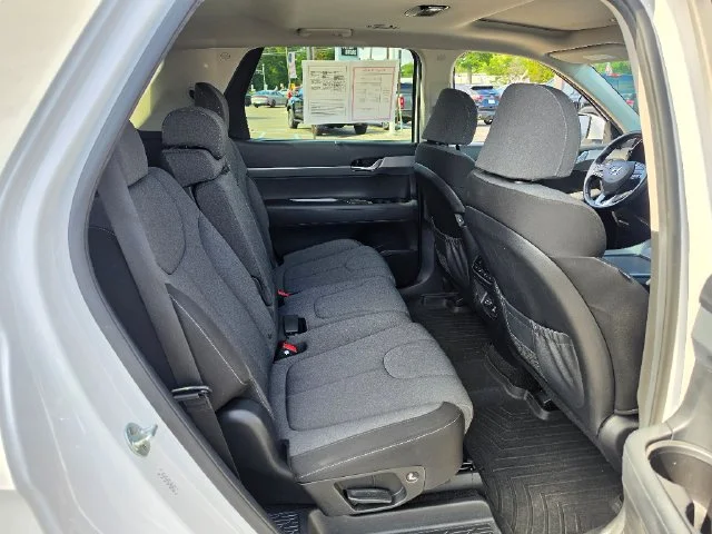 Used 2020 White Hyundai SEL image 14